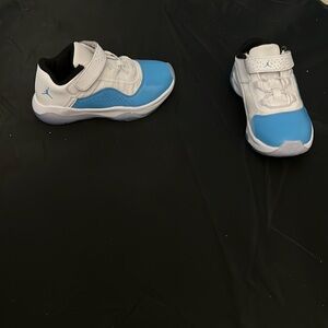 Boys Jordon shoes size 12c blue and white